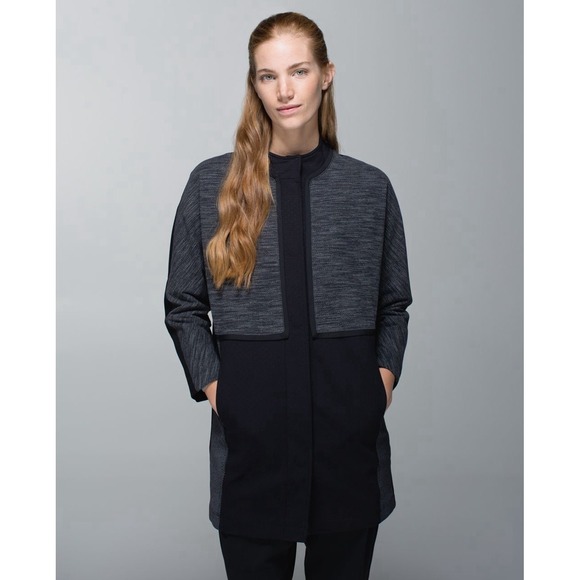 Lululemon‎ | Cocoon Car Coat Size XS - Picture 2 of 15